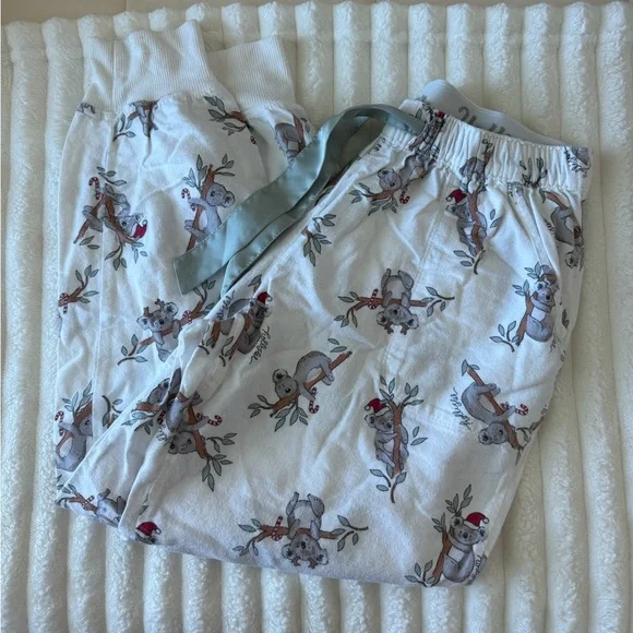 Hollister Koala Print Pajama Pants - Picture 1 of 4